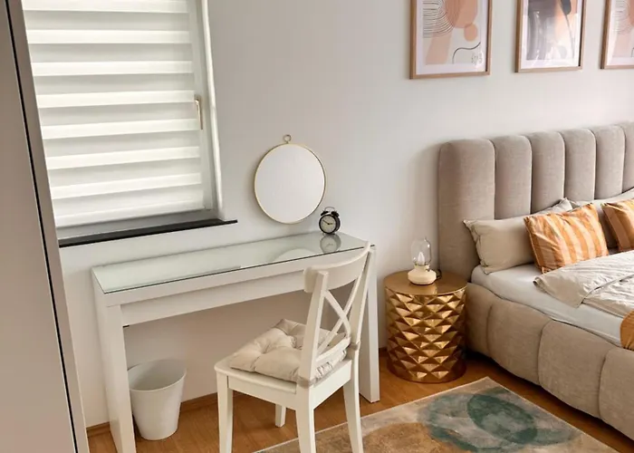 Room Deluxe 2