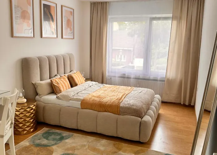 Room Deluxe 2